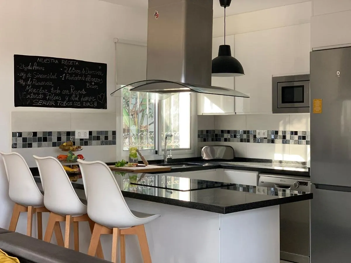 فيلا Chalet Privado Buenas Noches إِستيبونا إسبانيا