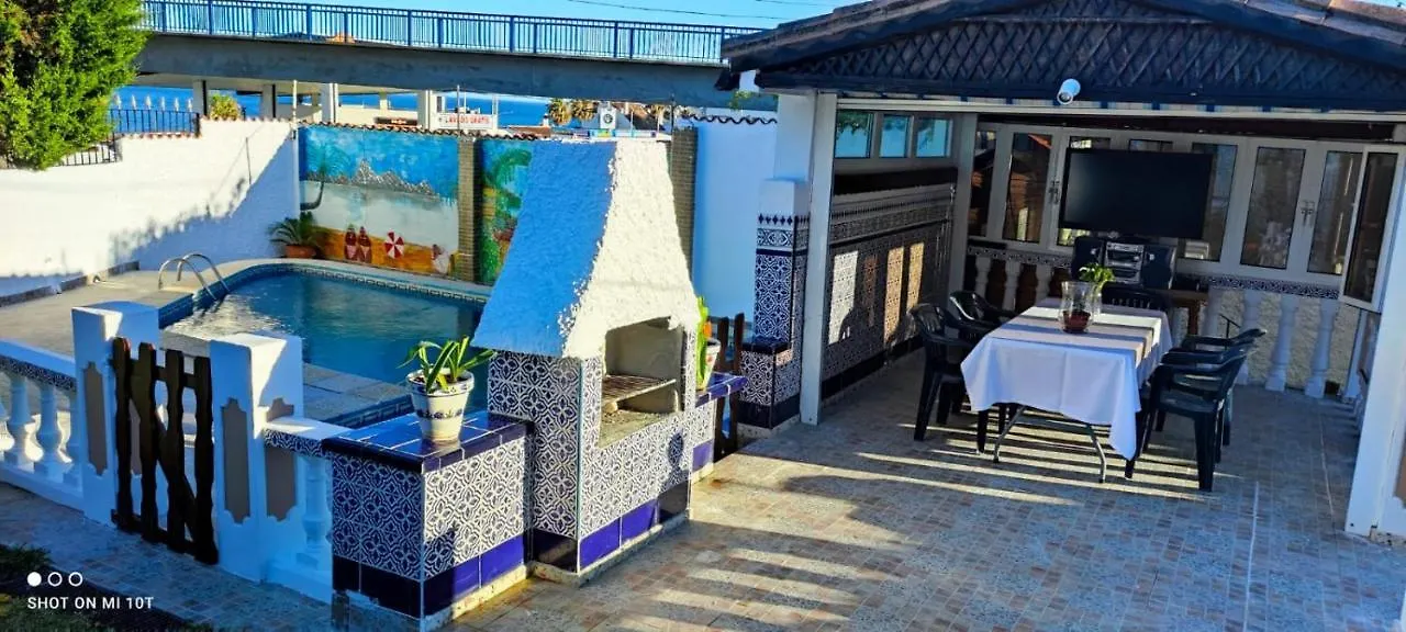 فيلا Chalet Privado Buenas Noches إِستيبونا